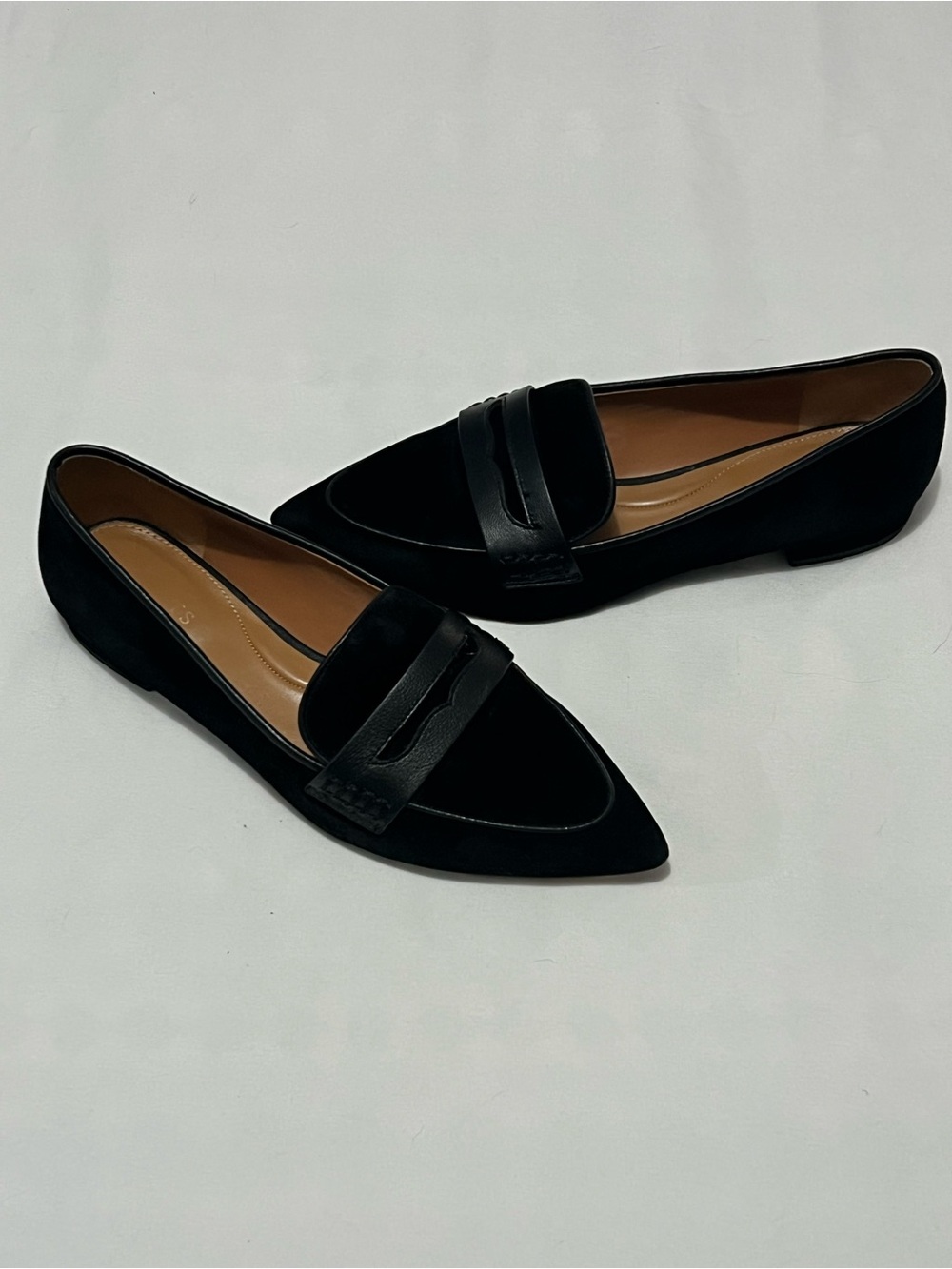 Talbots Scarlet Black Suede Pointed Toe Penny Loafers
